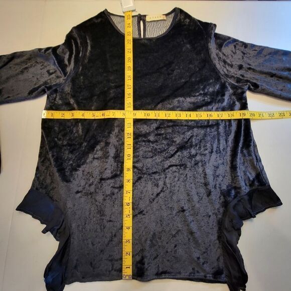 Stark X Velvet Velour Top with Shark Bite Sides Women's Size Medium Charcoal - Picture 10 of 12